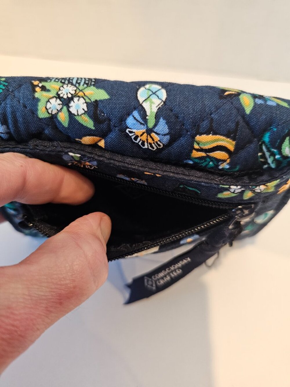 NWT Vera Bradley RFID Riley Compact Wallet Plants Flower Blue Green Cactus White - Picture 3 of 12